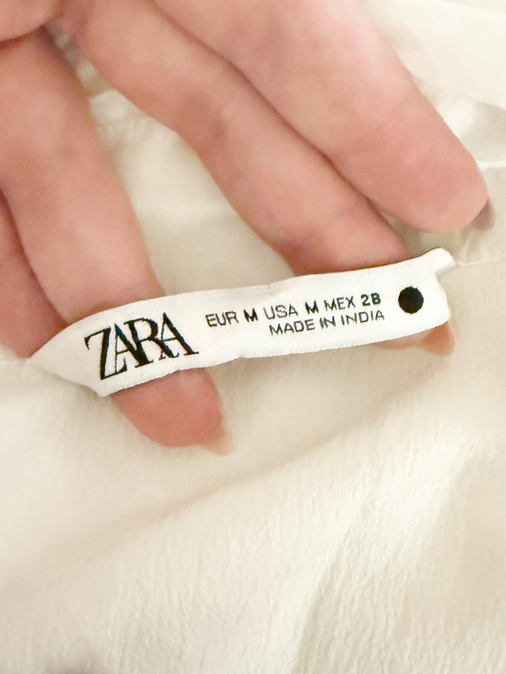 Zara 3D Floral Applique Soft White Beaded Embroidered Mini Skirt Blogger Fav - Picture 16 of 16